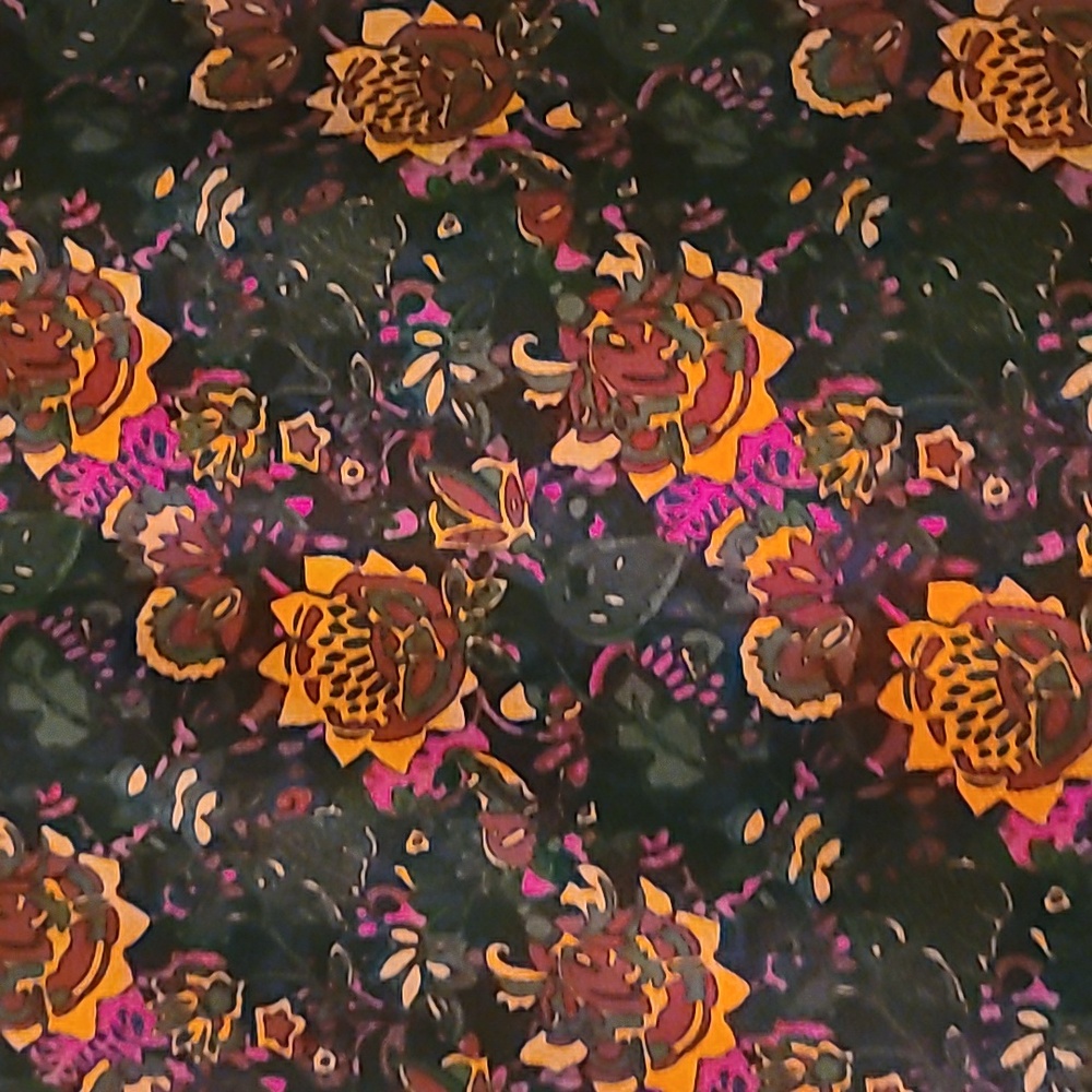Floral Patterned Skirt - Black and Red - Picture 2 of 4